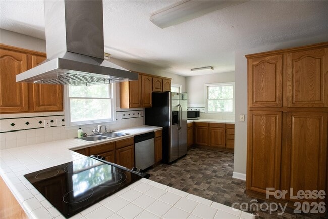 Photo - 9100 Nash Ave