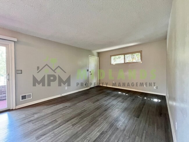 Photo - 621 Henderson St