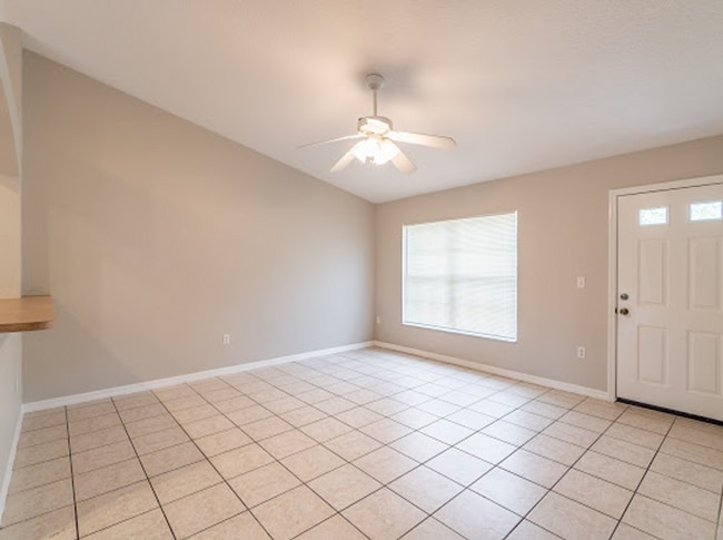 Photo - Spacious 3/2 Duplex in St. Cloud Located Close to Lakefront