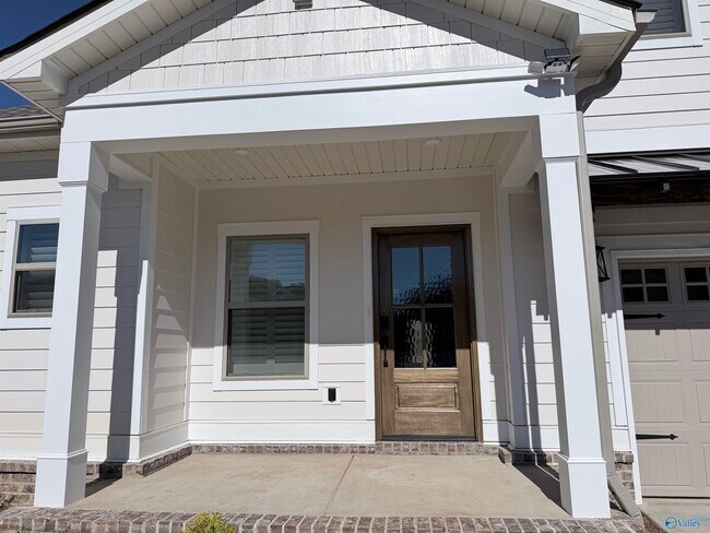 Photo - 2110 Sevenbark Br SW