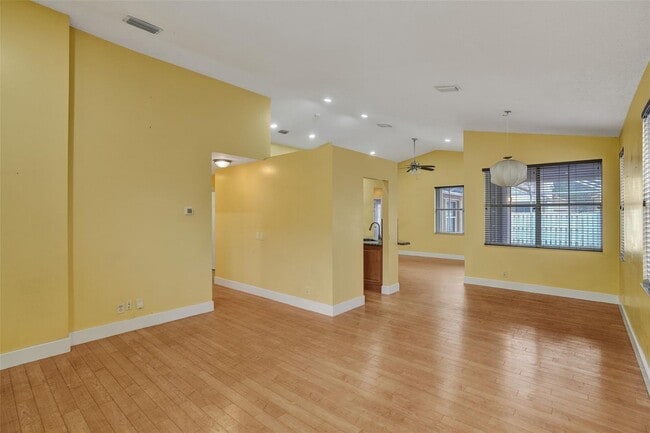 Photo - 839 Falling Water Rd