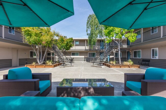 Mosaic Apartments For Rent in Castro Valley, CA