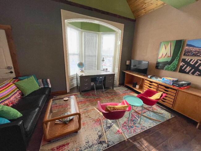 Photo - 411 W Quartz St Unidad A