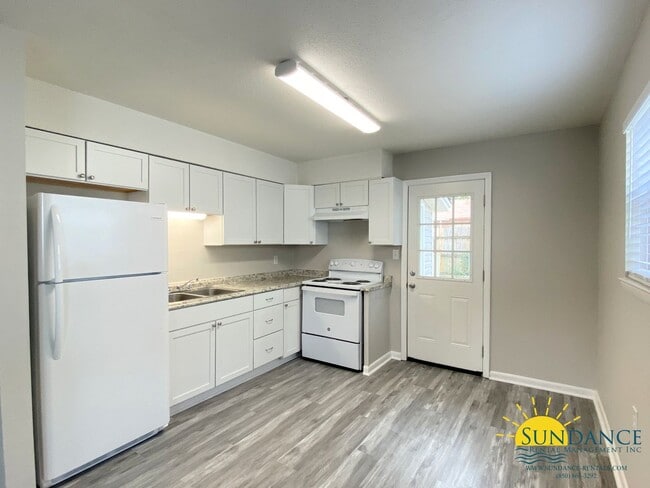 Photo - Great 2 Bedroom Unit in Fort Walton Beach!