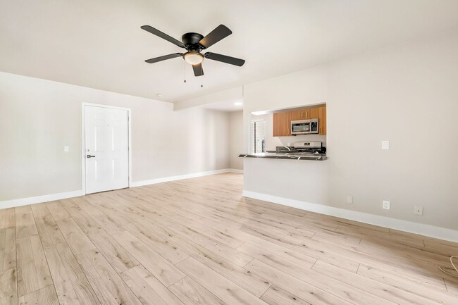 Photo - 1405 Vegas Valley Dr