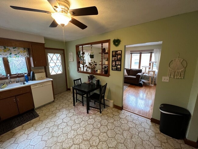 Photo - 211-213 Holland Street Unit R