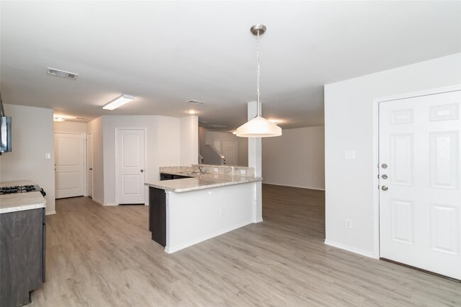 Photo - 8806 J C Oaks Cir