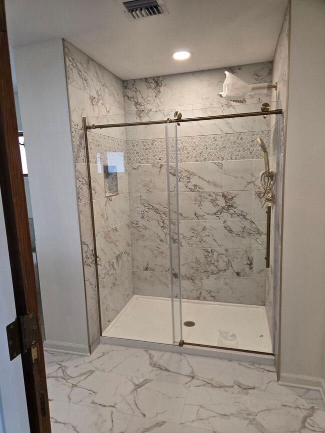 Photo - 115 Sandager Ave