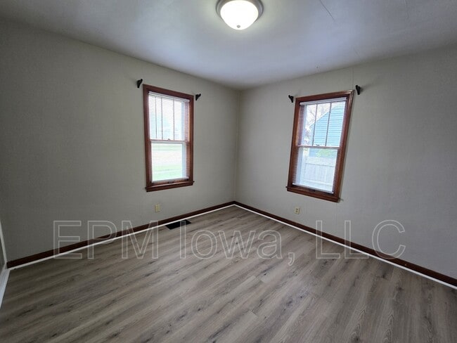 Photo - 1812 Logan Ave