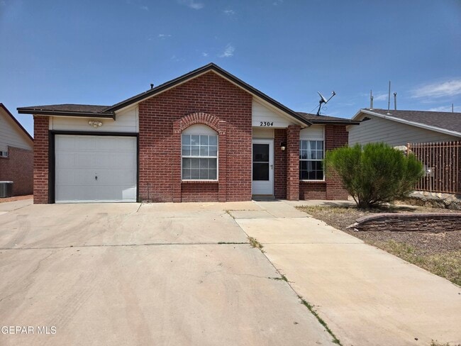 Building Photo - 2304 Tierra Serena Rd