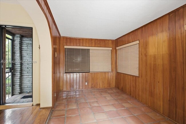 Photo - 2550 Trapp Ave