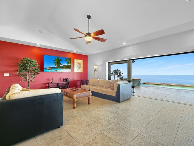 Photo - Kona Vistas 4 bedroom 2.5 bath fully furnished home with a pool