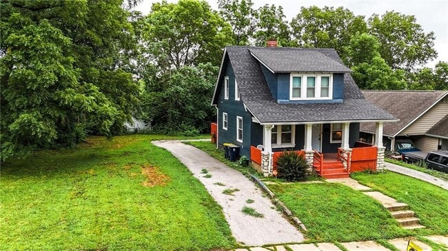 Photo - Great 2 bedroom 2 FULL bathrooms remodeled...