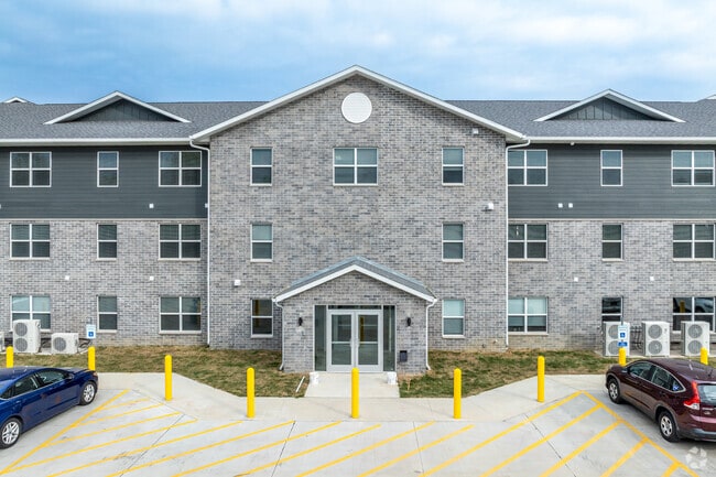 Photo - Alice Place West Burlington