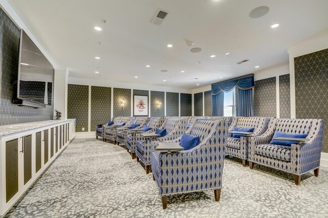 12-web-or-mls-12975 Harrell Pkwy - Common Areas-012