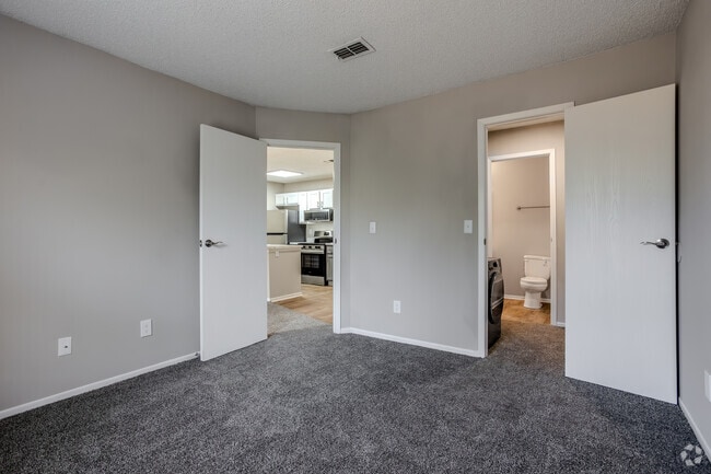 1BR, 1BA - 608 SF - The Daisy - Bedroom