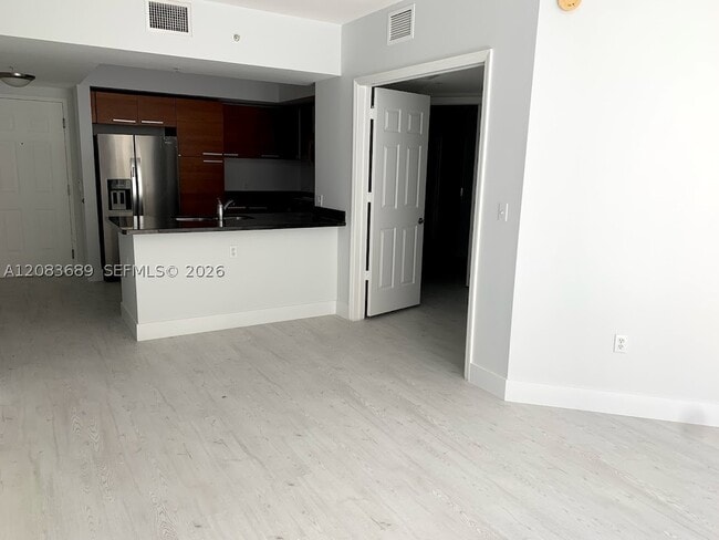 2030 Douglas Rd Unit 521