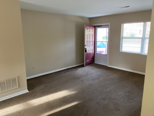 Photo - 321 Branders Bridge Rd Unidad 1