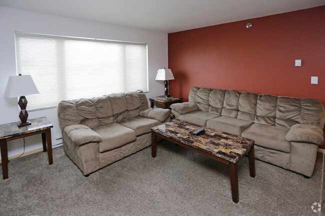 Photo - Boulevard Square