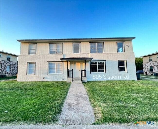 Building Photo - 805 Sissom Rd Rental