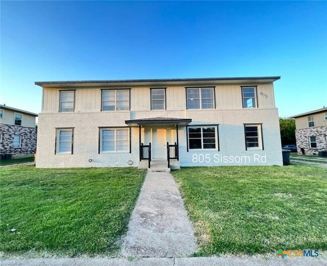 Building Photo - 805 Sissom Rd Rental