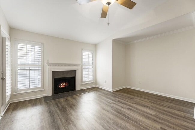 Photo - 210 Granville Ct