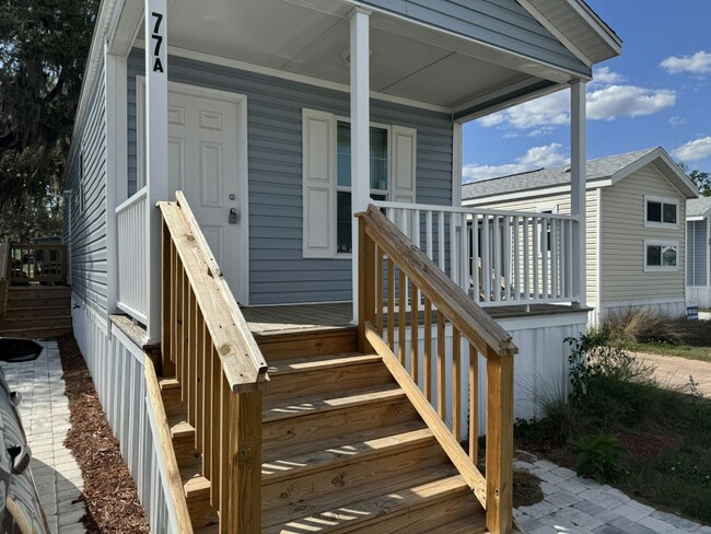 Photo - 7250 FL-44 House