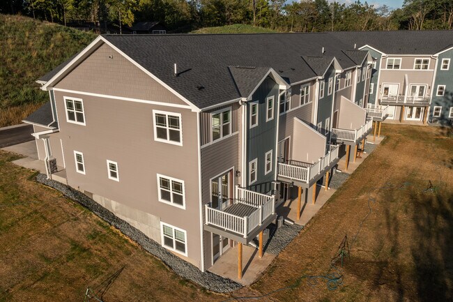 Seventh Hill Estates