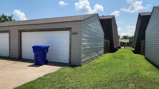 Photo - Norman Duplex