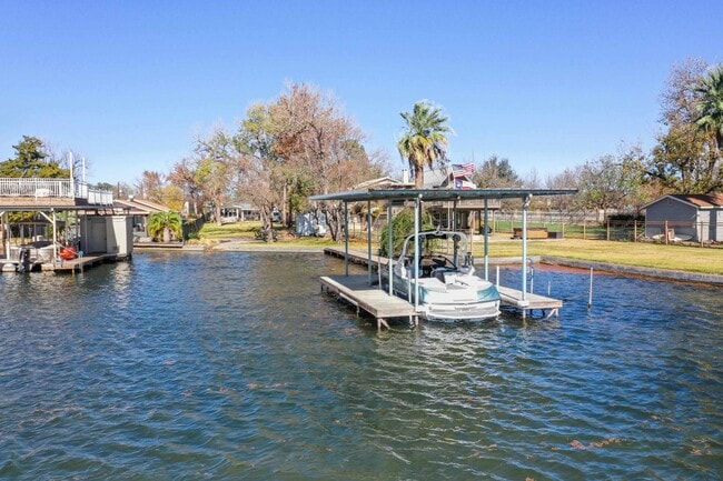 Photo - 316 Beach Dr