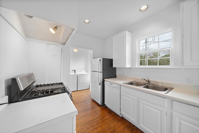 Photo - 1510 Harold St