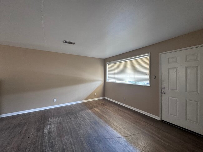 Photo - 2214 N Berkley Dr