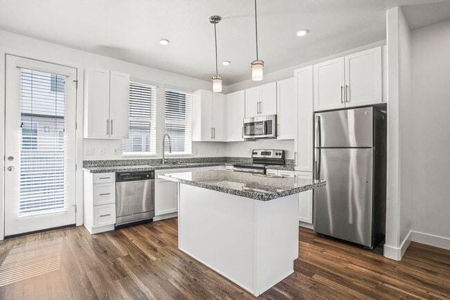 Aero Luxury Townhomes