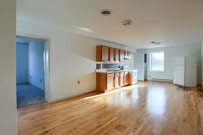 Photo - 643 S Wood St Unit 643 South Wood Street  1