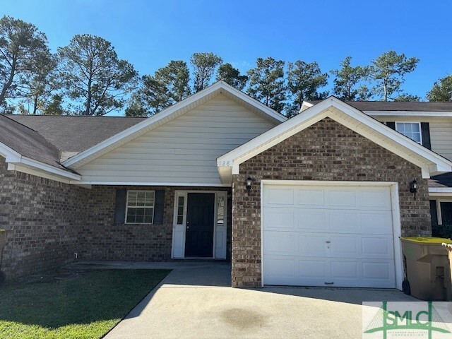 Photo - 128 Aubrey Trail Townhome