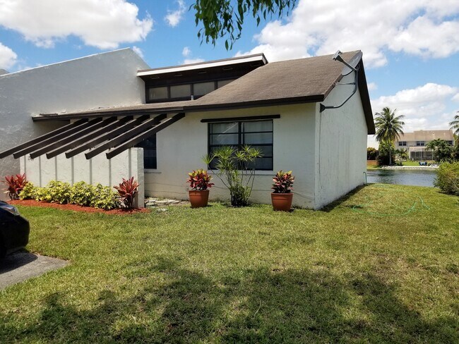Photo - 1361 Sandpiper Blvd Townhome