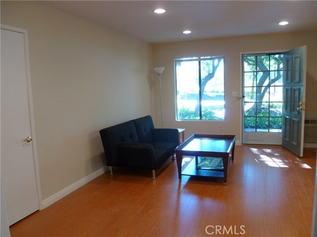 Building Photo - 215 Springview