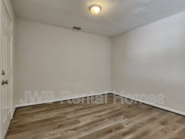 Photo - 1524 W 21st St Unit 3