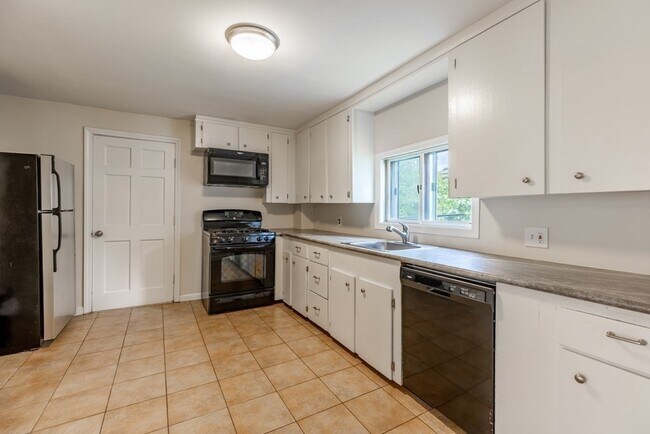 Photo - 55 Morse St Unit 1