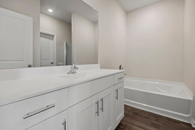 Photo - 15450 Maple Ter Dr