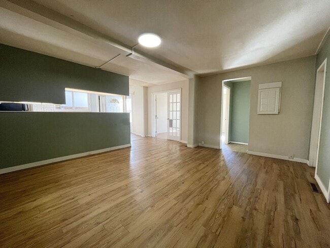 Photo - 4324-R250014324 Bowness Rd NW