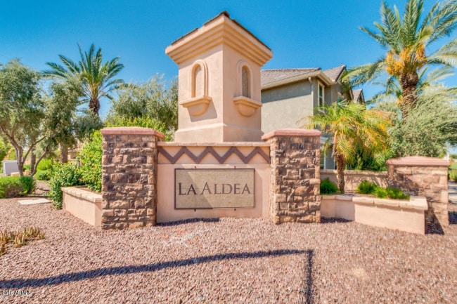 Photo - 4698 E Laurel Ave