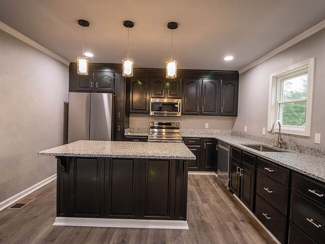 Photo - 7939 Lightfoot Luckett Rd