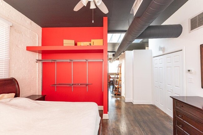 Photo - 1 bedroom in Chicago IL 60657 Unit 2R