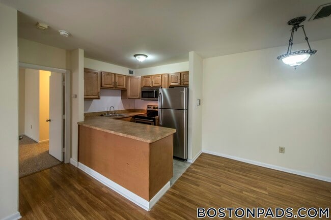 Photo - 18 Westgate Dr Unit 205