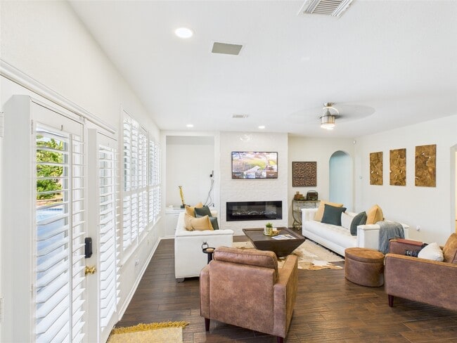 Photo - 5810 Parkdale Ct
