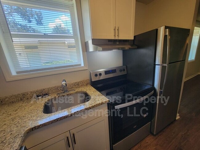 Photo - 113 Main St Unit Apt B