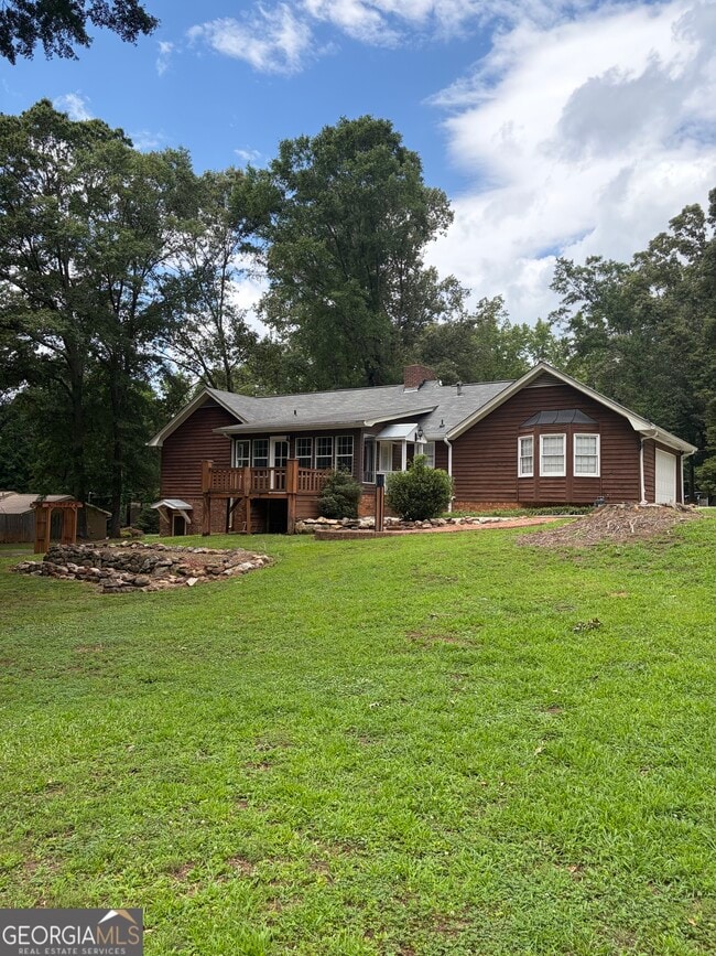 Photo - 105 Braemar Dr