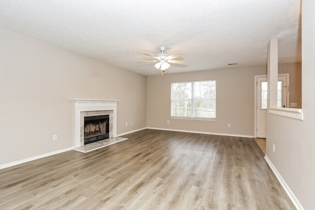 Photo - 376 Davids Way