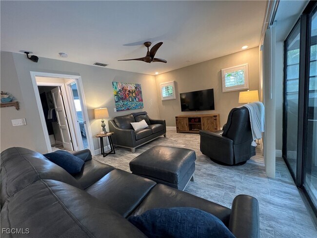 Photo - 13226 Winsford Ln